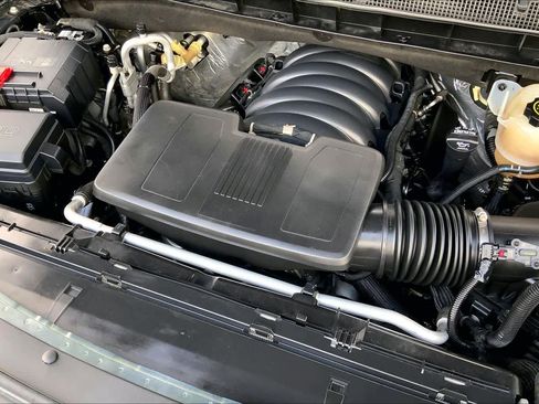 Used 2021 Chevrolet Tahoe Z71 image 33