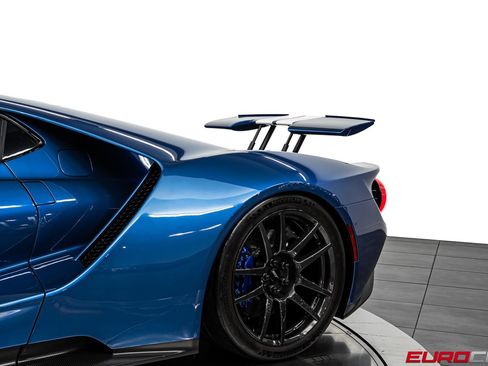 Used 2019 Ford GT RWD image 20