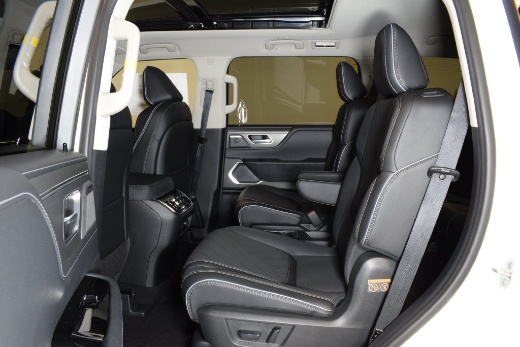 New 2027 INFINITI QX80 Luxe AWD/4WD image 29