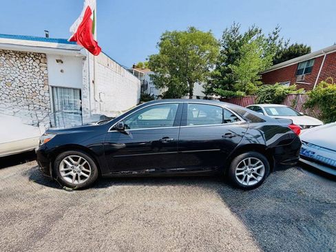 Used 2014 Chevrolet Malibu LT w/ Power Convenience Package FWD image 6
