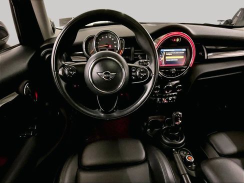 Used 2020 MINI Cooper 4-Door Hardtop w/ Premium Package image 6