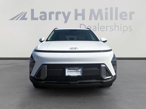 Used 2025 Hyundai Kona SEL AWD/4WD image 8