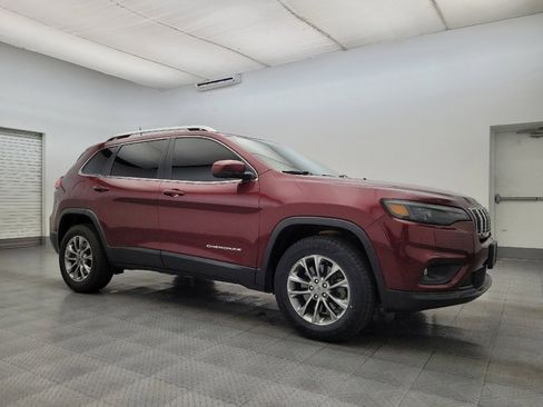 Used 2019 Jeep Cherokee Latitude Plus w/ Cold Weather Group image 11