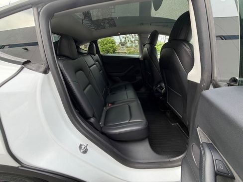 Used 2022 Tesla Model Y Performance AWD/4WD image 20