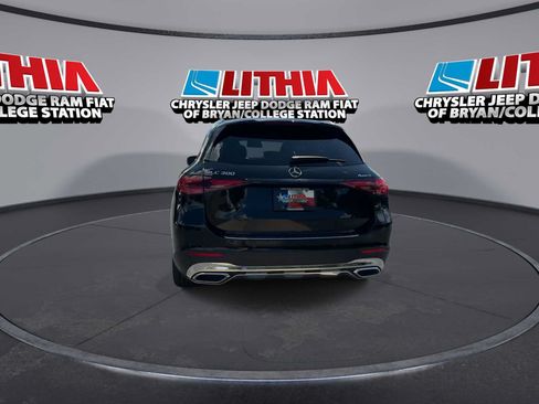 Used 2023 Mercedes-Benz GLC 300 4MATIC image 7