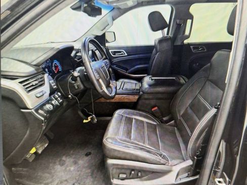 Used 2020 GMC Yukon Denali w/ Denali Ultimate Package image 2