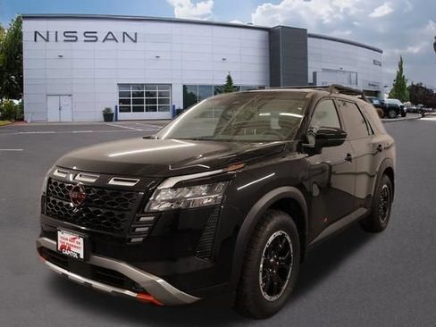 New 2026 Nissan Pathfinder Rock Creek w/ Rock Creek Premium Package AWD/4WD image 6