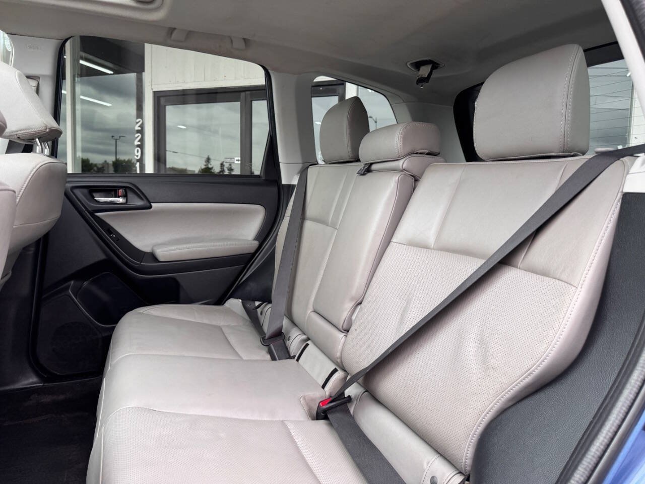 Used 2017 Subaru Forester 2.5i Limited w/ Protection Package #2 AWD/4WD image 27