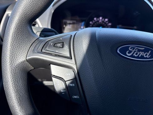 Used 2022 Ford Edge SE image 24