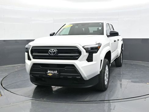 Used 2024 Toyota Tacoma SR w/ SR Upgrade Package image 2