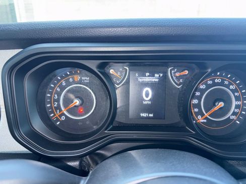 Used 2025 Jeep Gladiator Sport AWD/4WD image 20