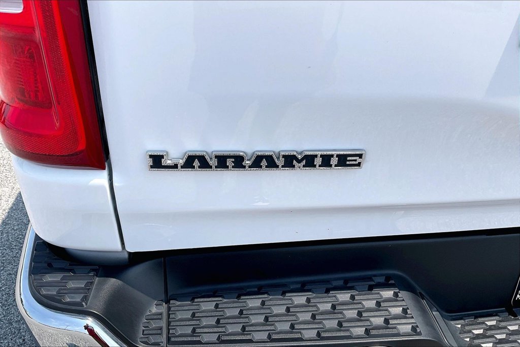 Used 2025 RAM 1500 Laramie AWD/4WD image 28