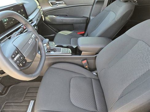 New 2026 Kia Sportage LX w/ LX Convenience Package image 9