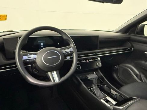 Used 2025 Hyundai Santa Cruz SEL image 44