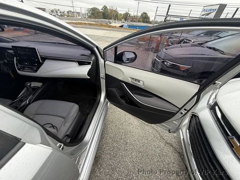 Used 2020 Toyota Corolla SE image 13