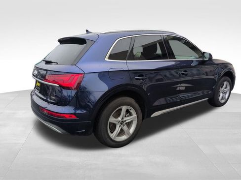 Used 2023 Audi Q5 2.0T Premium w/ Convenience Package image 7