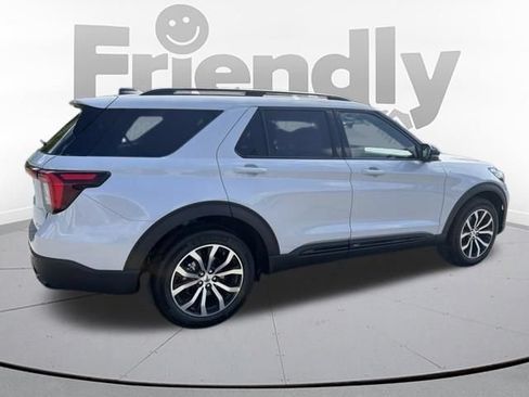 New 2026 Ford Explorer ST-Line AWD/4WD image 8