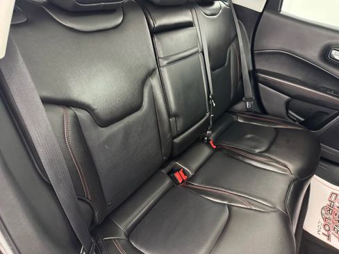 Used 2018 Jeep Compass Trailhawk w/ Leather Interior Group image 39