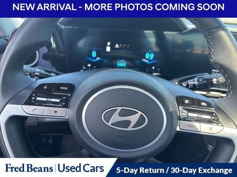 Used 2024 Hyundai Elantra Limited image 4