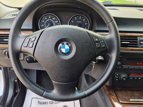 Used 2006 BMW 325i Sedan RWD image 37