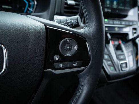 Used 2022 Honda Odyssey Elite image 24