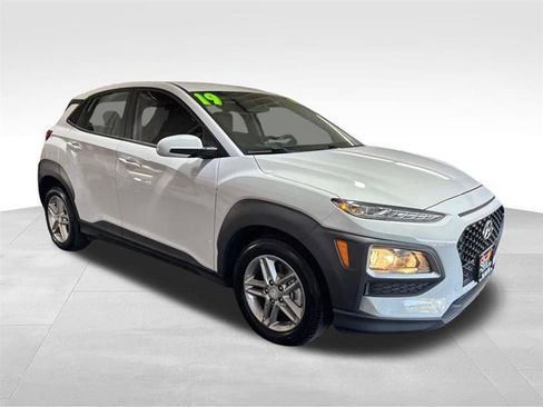 Used 2019 Hyundai Kona SE AWD/4WD image 3