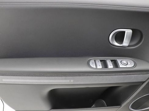 Used 2023 Hyundai Ioniq 5 SEL image 15