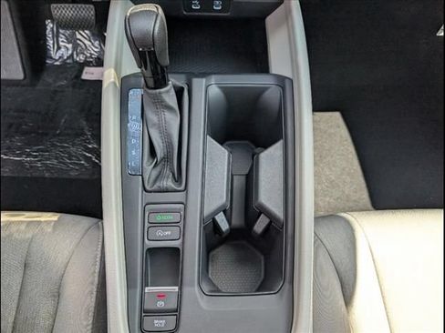 Used 2025 Honda Accord SE image 13