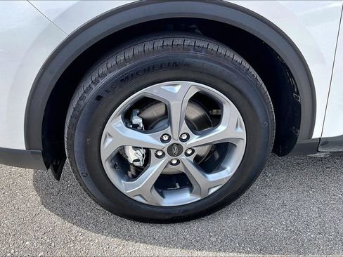 Used 2025 Ford Escape ST-Line w/ Tech Pack #1 FWD image 11