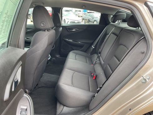 Used 2023 Chevrolet Malibu LT FWD image 10