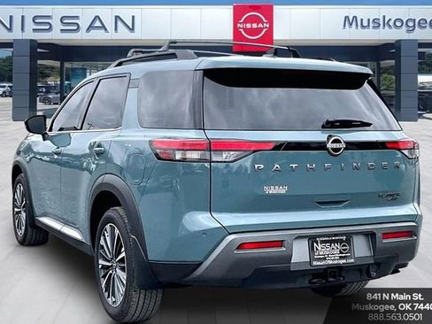 New 2026 Nissan Pathfinder Platinum w/ Cargo Package image 3