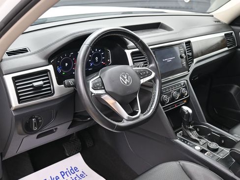 Used 2023 Volkswagen Atlas SE w/ Panoramic Sunroof Package AWD/4WD image 19