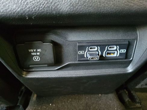 Used 2023 Jeep Grand Cherokee Altitude image 26