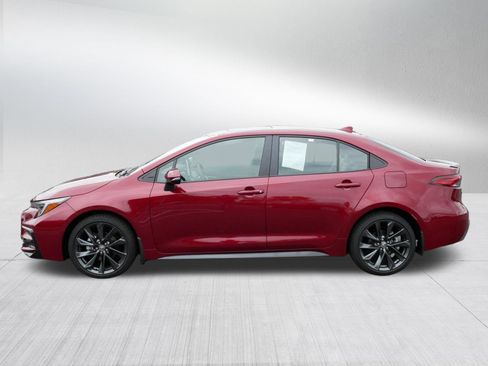 Certified 2025 Toyota Corolla XSE FWD image 4