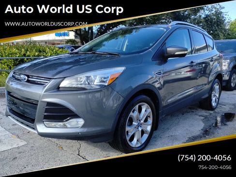 Used 2014 Ford Escape Titanium w/ Equipment Group 401A AWD/4WD image 2