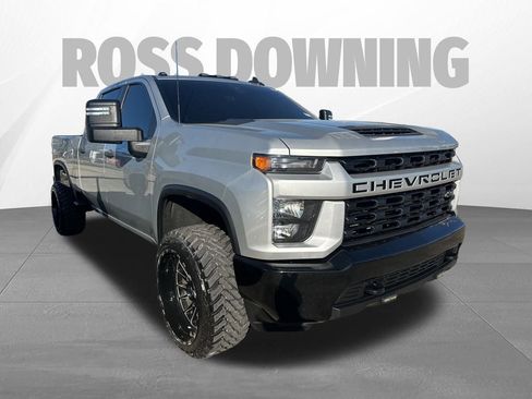 Used 2023 Chevrolet Silverado 2500 Custom w/ Custom Value Package image 3