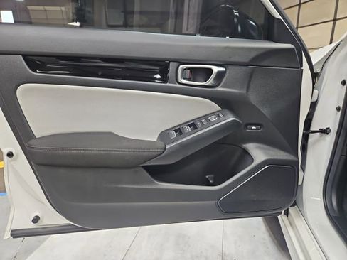 Certified 2025 Honda Civic Sport image 11