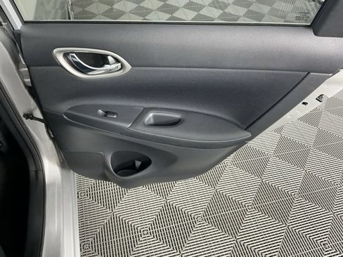 Used 2014 Nissan Sentra SV FWD image 13