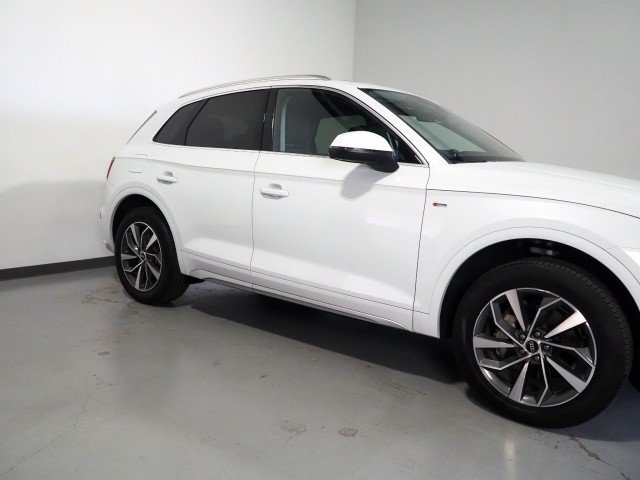 Used 2023 Audi Q5 2.0T Premium Plus w/ S Line w/ Premium Plus Package AWD/4WD image 47
