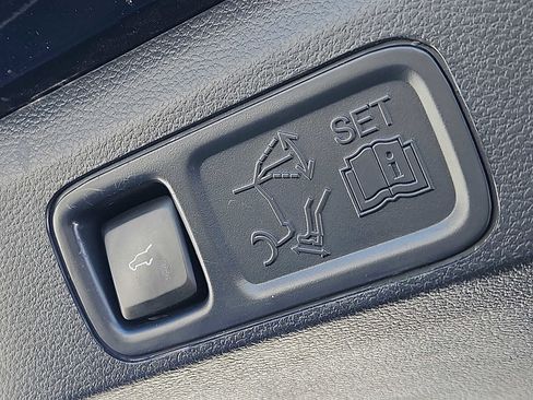 Used 2023 Ford Expedition Max Limited image 29