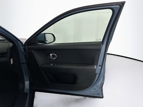 Used 2024 Hyundai Ioniq 5 SEL image 32