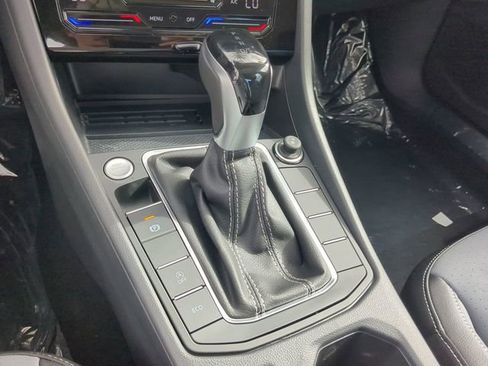 New 2026 Volkswagen Jetta SE FWD image 25