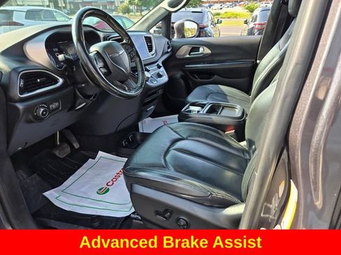 Used 2020 Chrysler Pacifica Touring-L w/ Advanced Safetytec Group AWD/4WD image 11