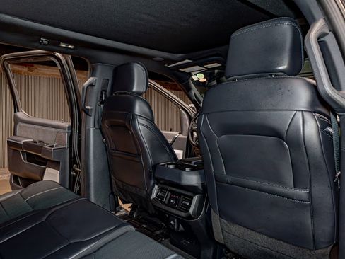 Used 2025 Ford F450 Platinum w/ FX4 Off-Road Package image 24