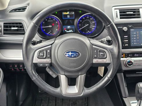 Used 2017 Subaru Outback 2.5i Premium AWD/4WD image 6