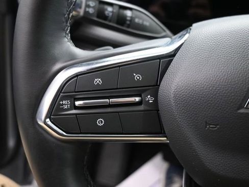 Used 2026 Chevrolet Equinox LT FWD image 28