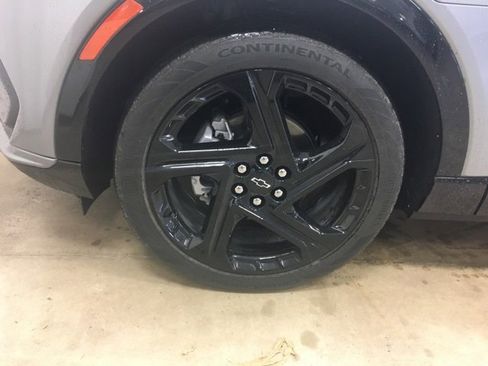 Used 2024 Chevrolet Equinox EV RS image 12