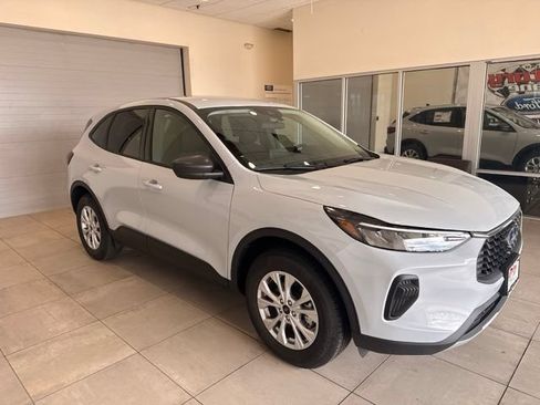 New 2026 Ford Escape Active w/ Active Premium Tech Pack AWD/4WD image 3