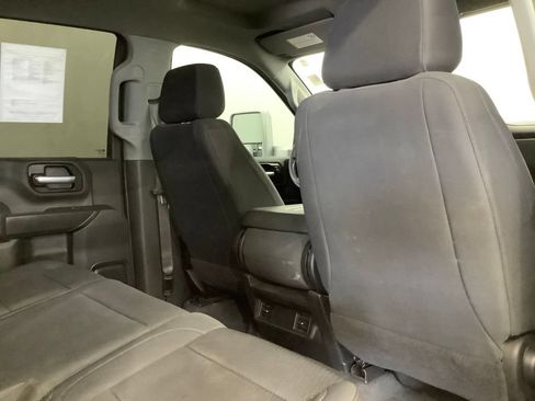 Used 2021 Chevrolet Silverado 2500 Custom w/ Custom Value Package AWD/4WD image 31
