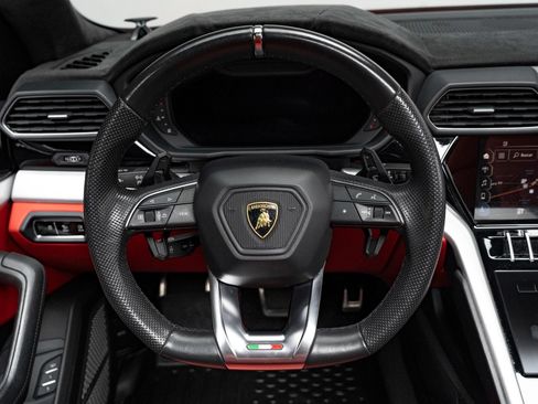 Used 2020 Lamborghini Urus AWD/4WD image 24